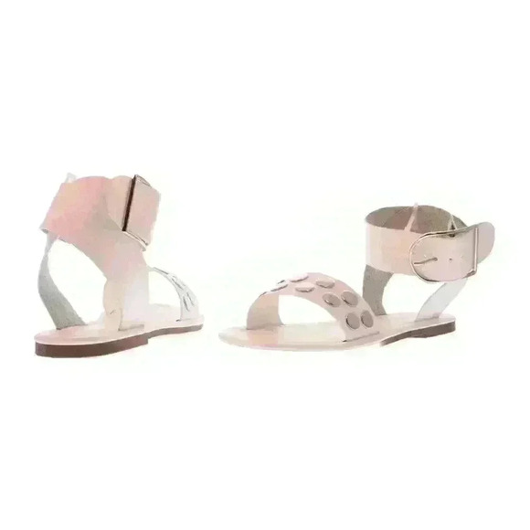 NEW NIB Truffle Collection Total Stud Vegan White Leather Sandal Sz 8.5 US - Picture 4 of 7